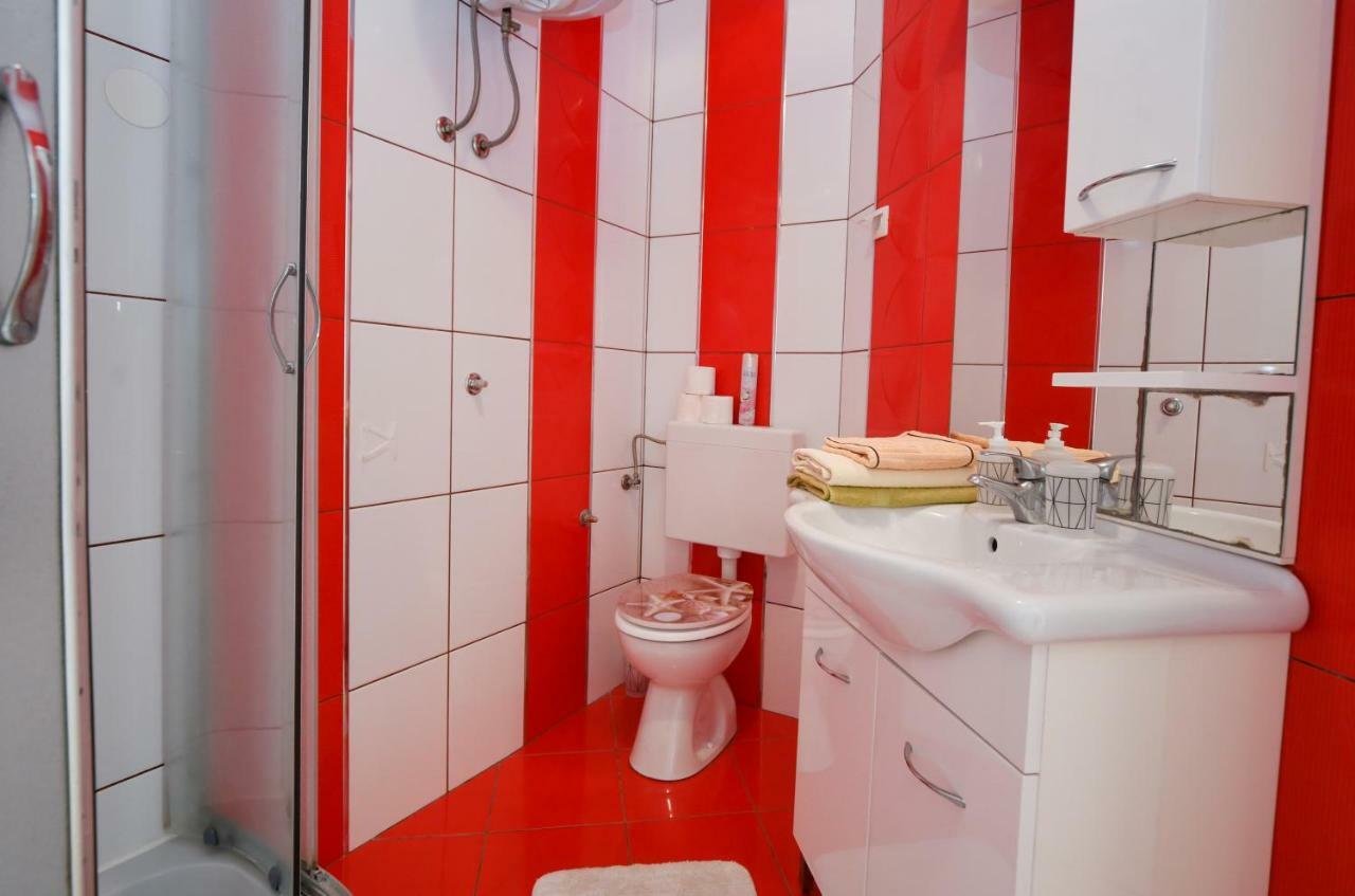Apartments Dvori Novalja Dış mekan fotoğraf
