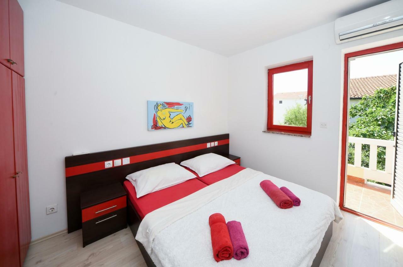 Apartments Dvori Novalja Dış mekan fotoğraf