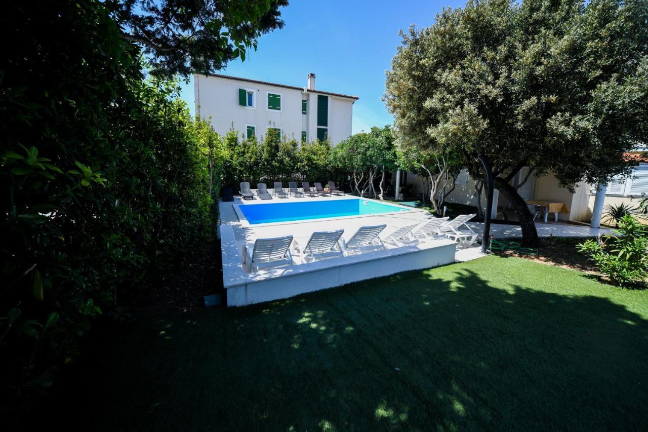 Apartments Dvori Novalja Dış mekan fotoğraf